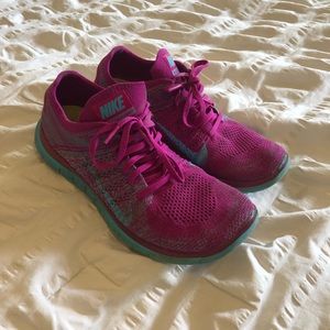 Nike Free Flyknit Sneakers